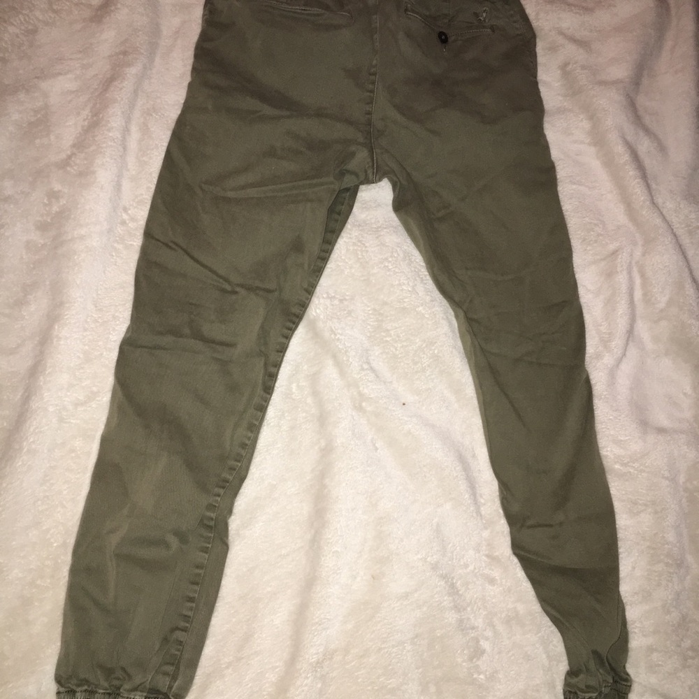 American Eagle joggers